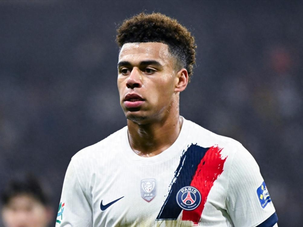 -包含巴黎圣日耳曼轻取那不勒斯，萨拉赫梅开二度亚洲杯的词条